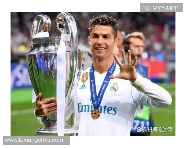 天下足球十大球星荣耀时刻合影 突显足坛传奇风采与辉煌成就